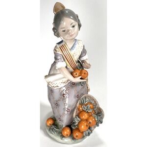 Lladro Miss Valencia Girl Basket of Oranges 1422 Spain Retired Porcelain 1983
